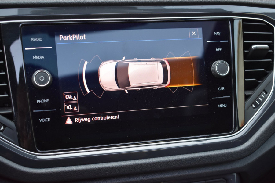 Volkswagen T-Roc 1.5 TSI Sport R-Line | PANODAK | VIRTUAL COCKPIT | APPLE CARPLAY | ANDROID AUTO | NAP | ADAPTIEVE CRUISE CONTROLE