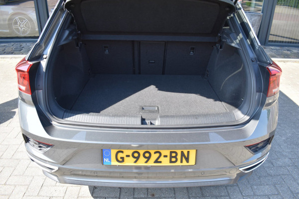 Volkswagen T-Roc 1.5 TSI Sport R-Line | PANODAK | VIRTUAL COCKPIT | APPLE CARPLAY | ANDROID AUTO | NAP | ADAPTIEVE CRUISE CONTROLE