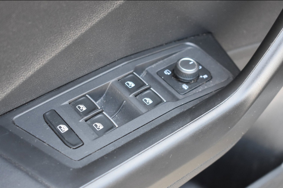 Volkswagen T-Roc 1.5 TSI Sport R-Line | PANODAK | VIRTUAL COCKPIT | APPLE CARPLAY | ANDROID AUTO | NAP | ADAPTIEVE CRUISE CONTROLE