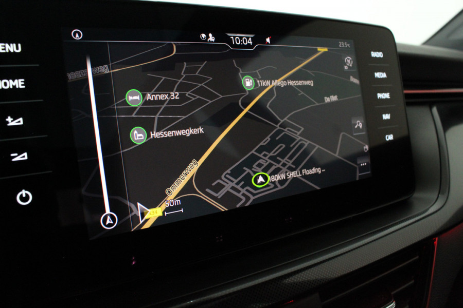 Škoda Kamiq 1.0 TSI Monte Carlo > Automaat/Camera/Trekhaak/Panorama dak