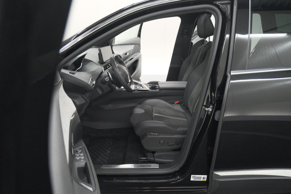 Peugeot 5008 1.6 PureTech 180 EAT8 GT Pack | COMPLEET! | Schuif-/Kanteldak | 360 Camera | Trekhaak | Focal Premium Audio
