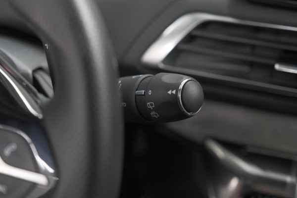 Peugeot 5008 1.6 PureTech 180 EAT8 GT Pack | COMPLEET! | Schuif-/Kanteldak | 360 Camera | Trekhaak | Focal Premium Audio