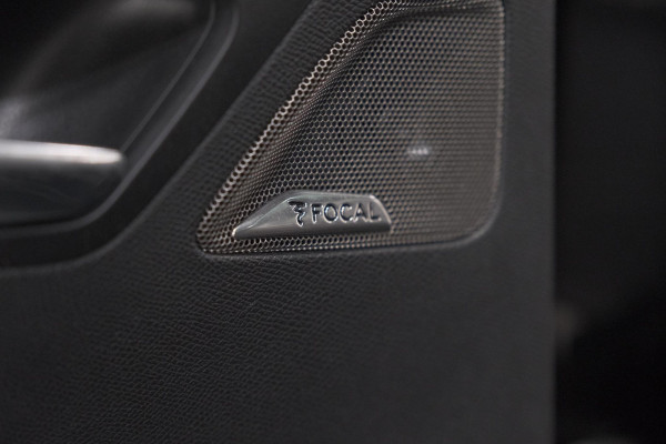 Peugeot 5008 1.6 PureTech 180 EAT8 GT Pack | COMPLEET! | Schuif-/Kanteldak | 360 Camera | Trekhaak | Focal Premium Audio