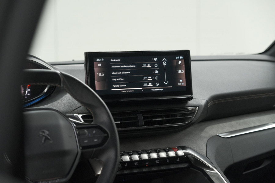 Peugeot 5008 1.6 PureTech 180 EAT8 GT Pack | COMPLEET! | Schuif-/Kanteldak | 360 Camera | Trekhaak | Focal Premium Audio