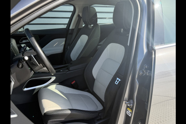 Jaguar F-Pace 2.0 Portfolio AWD AUTOMAAT / R Sport / Panorama Dak / Camera / 42000 KM  / 1 e eig