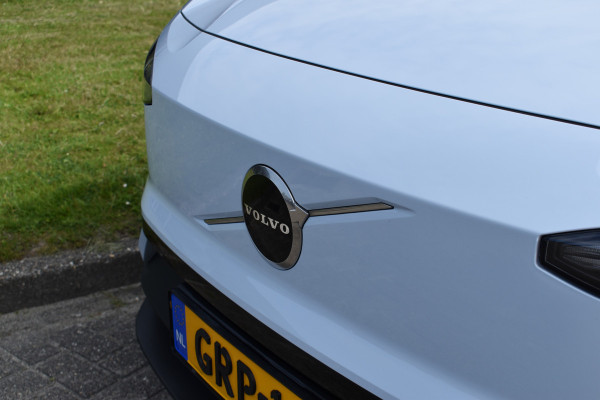 Volvo EX30 Extended Range 272PK Core 69 kWh | All season | Stoelverwarming | Stuurverwarming | ACC | Blis