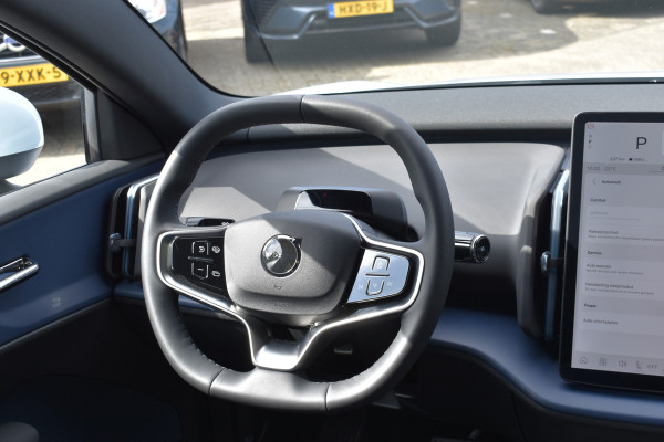 Volvo EX30 Extended Range 272PK Core 69 kWh | All season | Stoelverwarming | Stuurverwarming | ACC | Blis