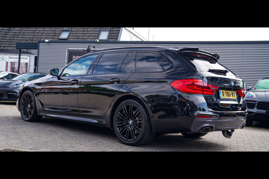 BMW 5 Serie Touring 520i High Executive | M-Pakket | Harman/Kardon | Panorama | Camera | Head up Display | LED | Trekhaak |