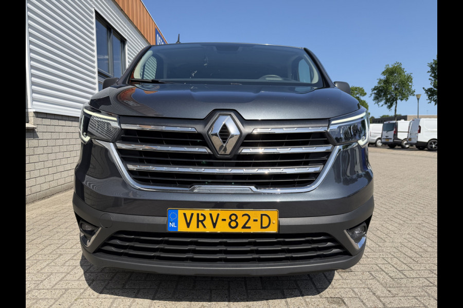 Renault Trafic 2.0 dCi 130pk T29 L2H1 DC 5 persoons Comfort / vaste prijs rijklaar € 19.950 ex btw / lease vanaf € 336 / donker grijs metallic / airco / cruise / trekhaak / euro 6 / bpm vrij !