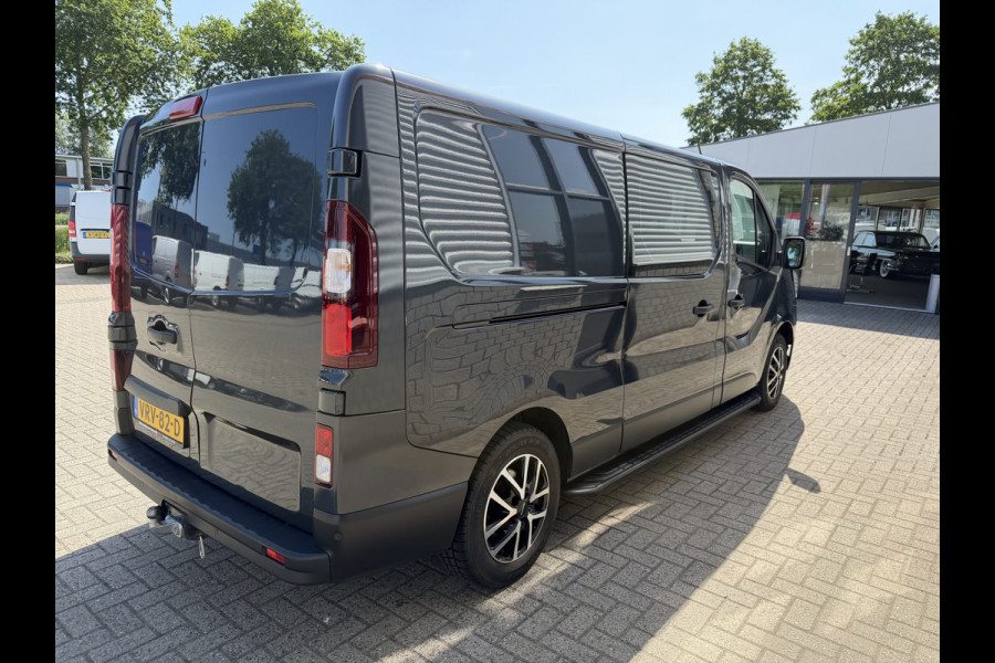 Renault Trafic 2.0 dCi 130pk T29 L2H1 DC 5 persoons Comfort / vaste prijs rijklaar € 19.950 ex btw / lease vanaf € 336 / donker grijs metallic / airco / cruise / trekhaak / euro 6 / bpm vrij !