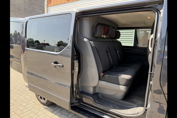 Renault Trafic 2.0 dCi 130pk T29 L2H1 DC 5 persoons Comfort / vaste prijs rijklaar € 19.950 ex btw / lease vanaf € 336 / donker grijs metallic / airco / cruise / trekhaak / euro 6 / bpm vrij !