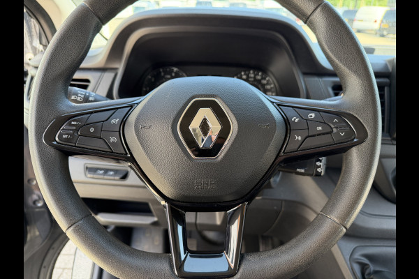 Renault Trafic 2.0 dCi 130pk T29 L2H1 DC 5 persoons Comfort / vaste prijs rijklaar € 19.950 ex btw / lease vanaf € 336 / donker grijs metallic / airco / cruise / trekhaak / euro 6 / bpm vrij !