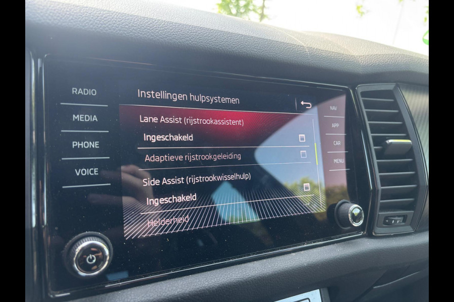 Škoda Kodiaq 1.5 TSI Sportline Business | Trekhaak | Stoelverwarming | Apple Carplay | Memory Stoel