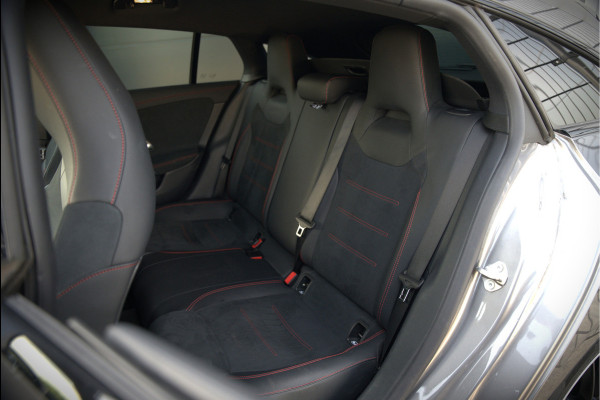 Mercedes-Benz CLA-Klasse Shooting Brake 250 e Business Solution AMG Limited | Stoelverwarming | Parkeersensoren | Navigatie | Cruise Control | Keyless | Ambiance Verlichting | Climate Control