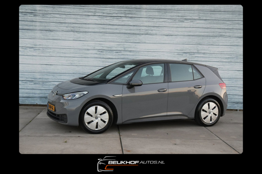 Volkswagen ID.3 Life 58 kWh Nardo Grey Adapt Cruise Soh92.5%