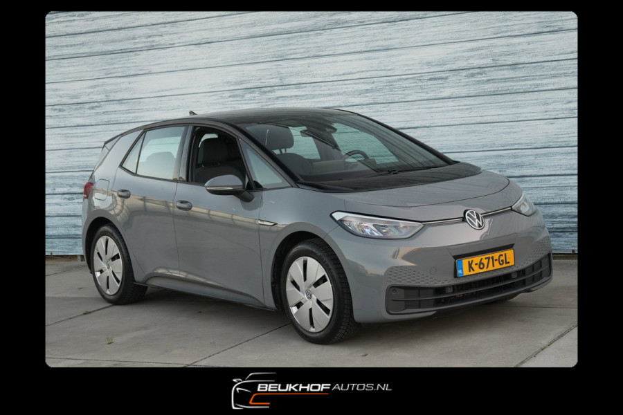 Volkswagen ID.3 Life 58 kWh Nardo Grey Adapt Cruise Soh92.5%