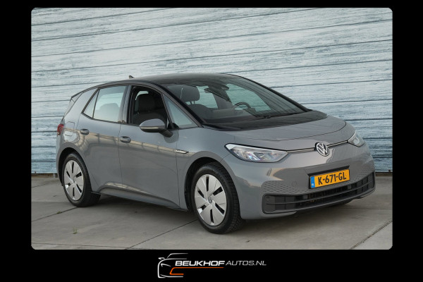 Volkswagen ID.3 Life 58 kWh Nardo Grey Adapt Cruise Soh92.5%