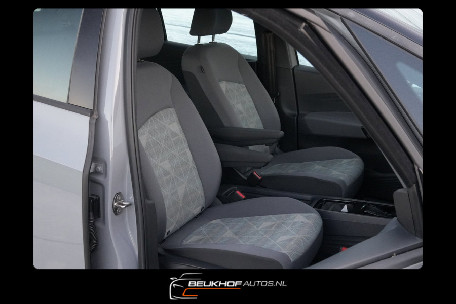 Volkswagen ID.3 Life 58 kWh Nardo Grey Adapt Cruise Soh92.5%