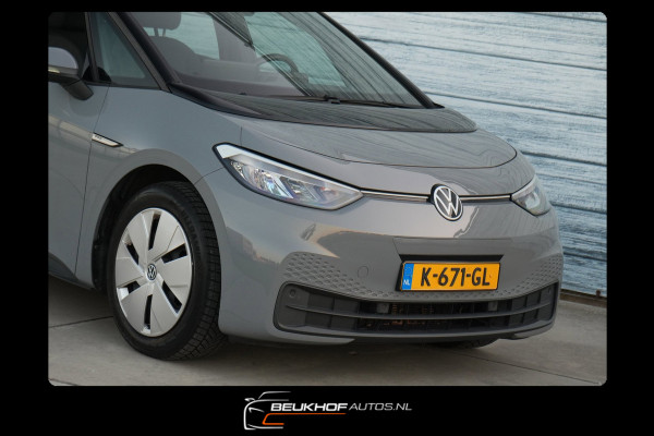 Volkswagen ID.3 Life 58 kWh Nardo Grey Adapt Cruise Soh92.5%