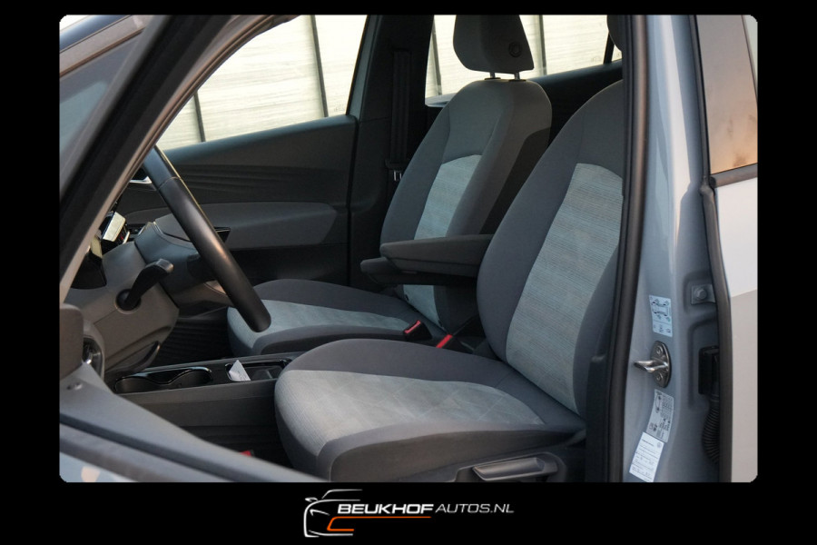 Volkswagen ID.3 Life 58 kWh Nardo Grey Adapt Cruise Soh92.5%