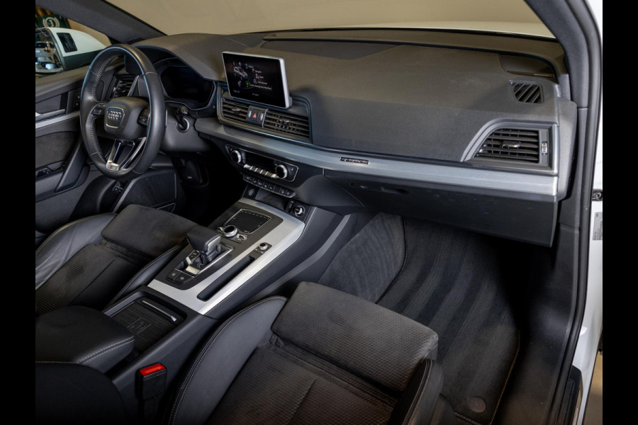 Audi Q5 55 TFSI e quattro 2x S-Line / 367pk / Trekhaak / B&O / Rondomzicht camera / Dodehoek herkenning /