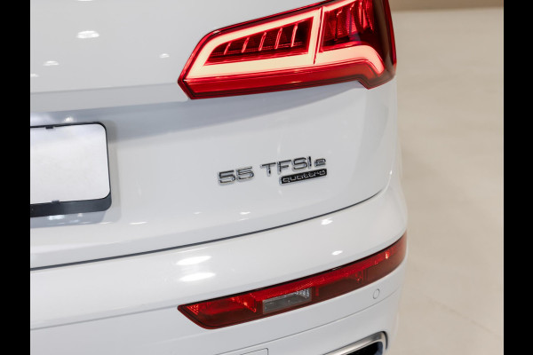 Audi Q5 55 TFSI e quattro 2x S-Line / 367pk / Trekhaak / B&O / Rondomzicht camera / Dodehoek herkenning /