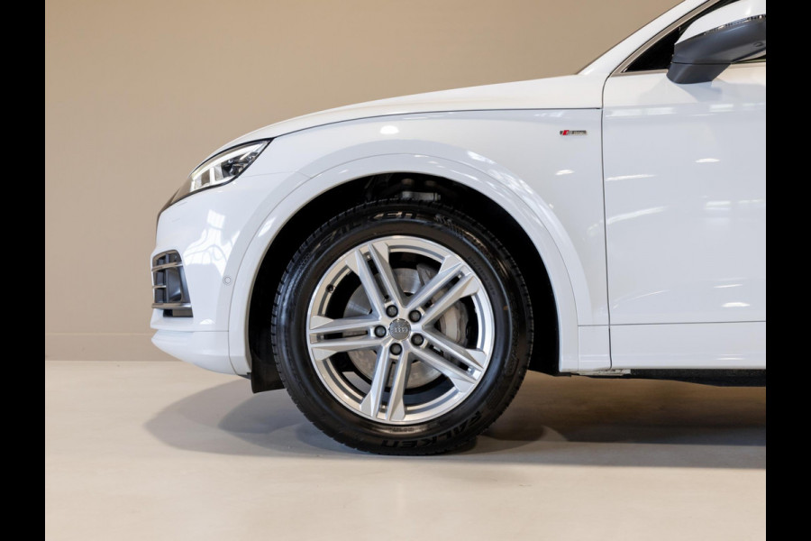 Audi Q5 55 TFSI e quattro 2x S-Line / 367pk / Trekhaak / B&O / Rondomzicht camera / Dodehoek herkenning /
