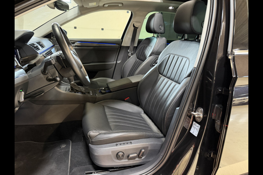Škoda Superb Combi 1.5 TSI ACT Business Edition Plus | Panoramadak | Leder | Trekhaak | Carplay | Sfeerverlichting | Full LED