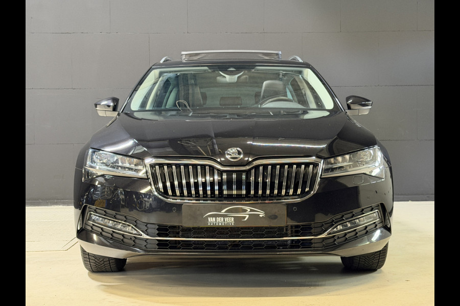 Škoda Superb Combi 1.5 TSI ACT Business Edition Plus | Panoramadak | Leder | Trekhaak | Carplay | Sfeerverlichting | Full LED