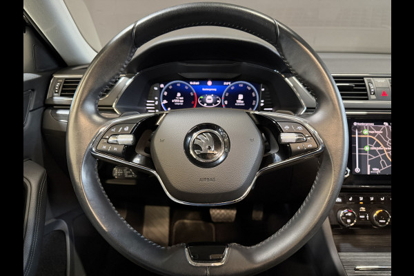 Škoda Superb Combi 1.5 TSI ACT Business Edition Plus | Panoramadak | Leder | Trekhaak | Carplay | Sfeerverlichting | Full LED