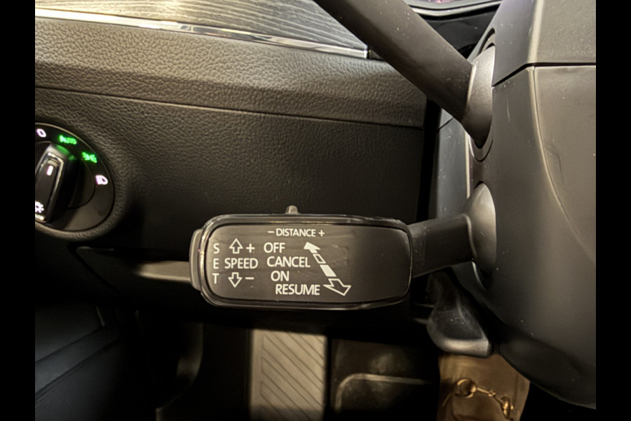 Škoda Superb Combi 1.5 TSI ACT Business Edition Plus | Panoramadak | Leder | Trekhaak | Carplay | Sfeerverlichting | Full LED