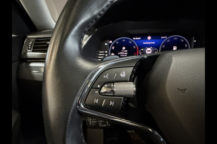 Škoda Superb Combi 1.5 TSI ACT Business Edition Plus | Panoramadak | Leder | Trekhaak | Carplay | Sfeerverlichting | Full LED