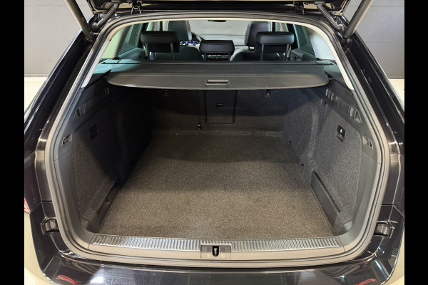 Škoda Superb Combi 1.5 TSI ACT Business Edition Plus | Panoramadak | Leder | Trekhaak | Carplay | Sfeerverlichting | Full LED