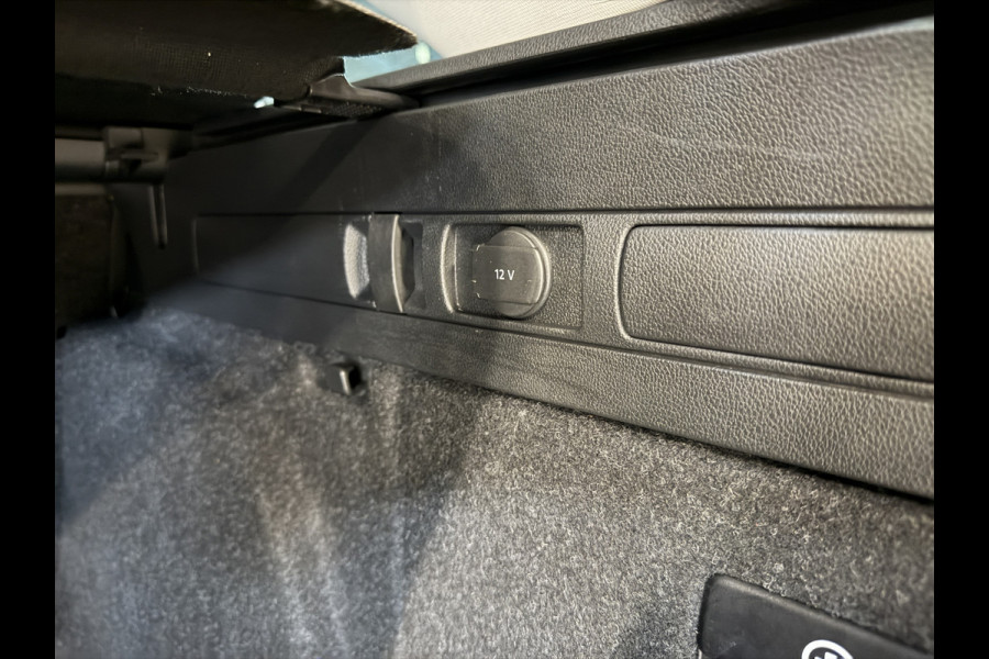 Škoda Superb Combi 1.5 TSI ACT Business Edition Plus | Panoramadak | Leder | Trekhaak | Carplay | Sfeerverlichting | Full LED