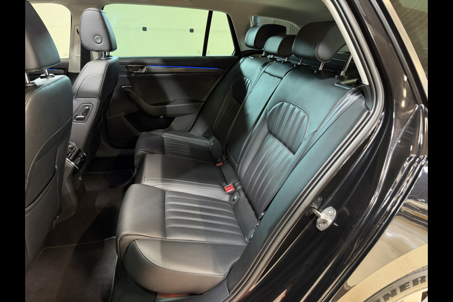 Škoda Superb Combi 1.5 TSI ACT Business Edition Plus | Panoramadak | Leder | Trekhaak | Carplay | Sfeerverlichting | Full LED