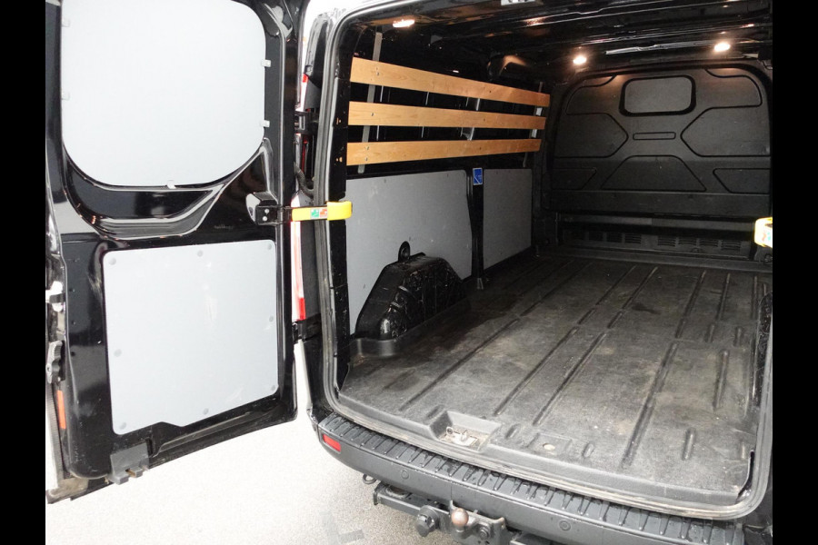 Ford Transit Custom 300 2.0 TDCI L2H1 Trend Automaat Airco Navigatie Cruisecontrol Camera Parkeersensoren