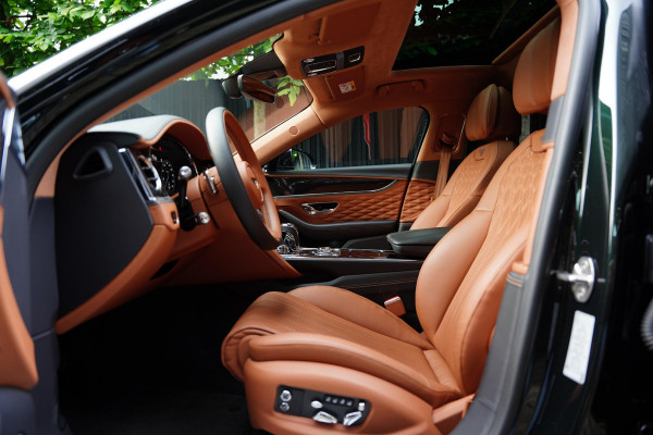 Bentley Flying Spur 2.9 V6 Hybrid Azure GERESERVEERD