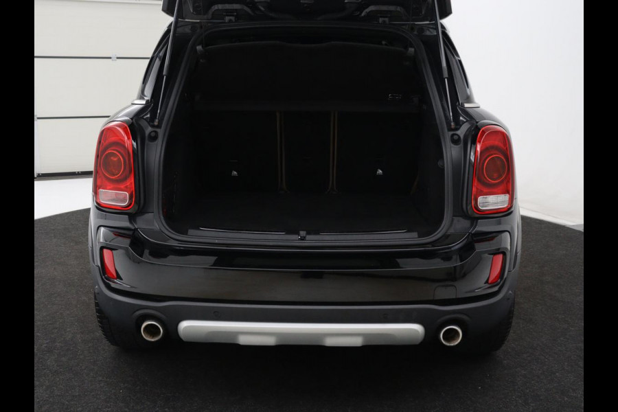 MINI Countryman 2.0 Cooper S ALL4 Chili | Panoramadak | Leder | Stoelverwarming | Adaptive cruise | Head-Up | Carplay | Keyless | Navigatie | Sportstoelen | Climate control | Bluetooth