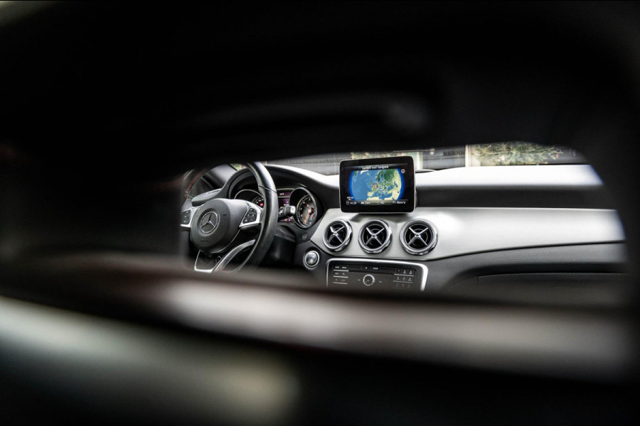 Mercedes-Benz GLA 180 Business Solution AMG Night Upgrade I Camera I Keyless I Zeer netjes I NAP