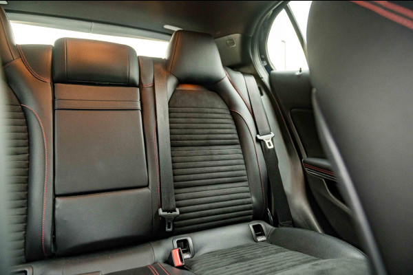 Mercedes-Benz GLA 180 Business Solution AMG Night Upgrade I Camera I Keyless I Zeer netjes I NAP