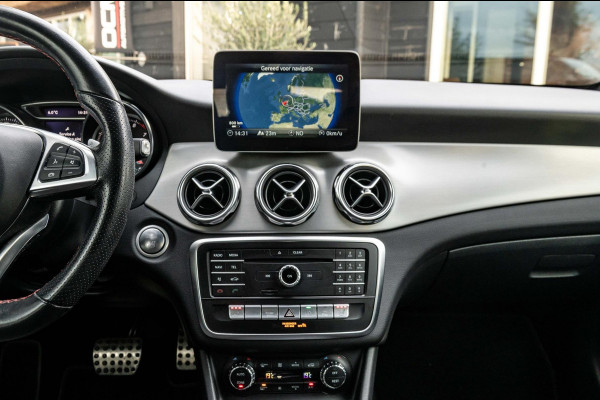 Mercedes-Benz GLA 180 Business Solution AMG Night Upgrade I Camera I Keyless I Zeer netjes I NAP