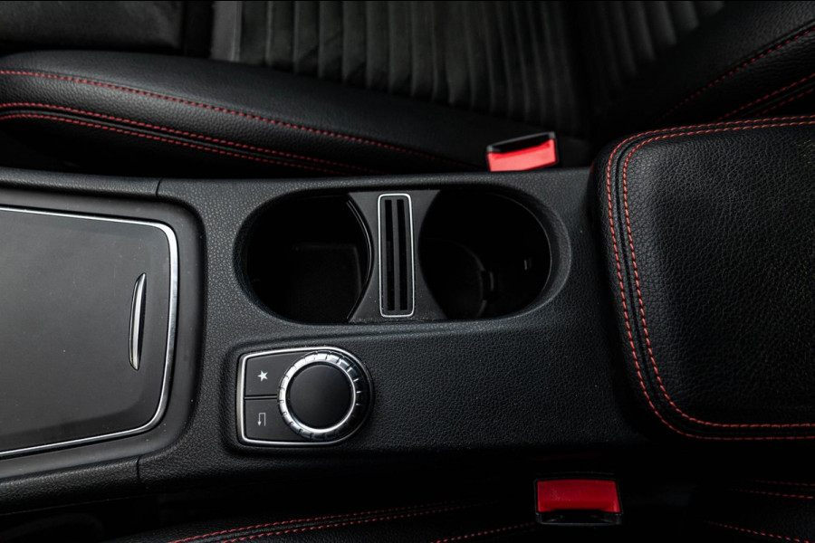 Mercedes-Benz GLA 180 Business Solution AMG Night Upgrade I Camera I Keyless I Zeer netjes I NAP