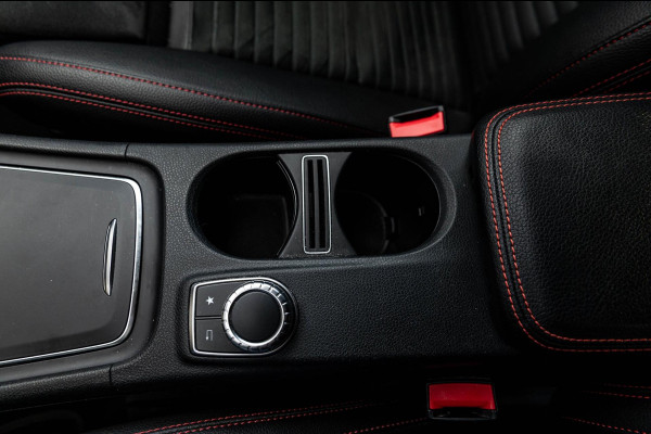Mercedes-Benz GLA 180 Business Solution AMG Night Upgrade I Camera I Keyless I Zeer netjes I NAP