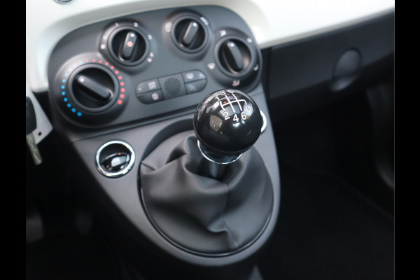 Fiat 500 1.0 Hybrid Dolcevita Finale Navi / Pano / Carplay / Elekramen UNIEKE KILOMETERSTAND