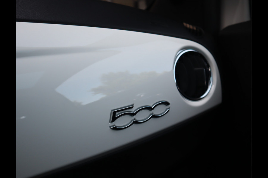 Fiat 500 1.0 Hybrid Dolcevita Finale Navi / Pano / Carplay / Elekramen UNIEKE KILOMETERSTAND