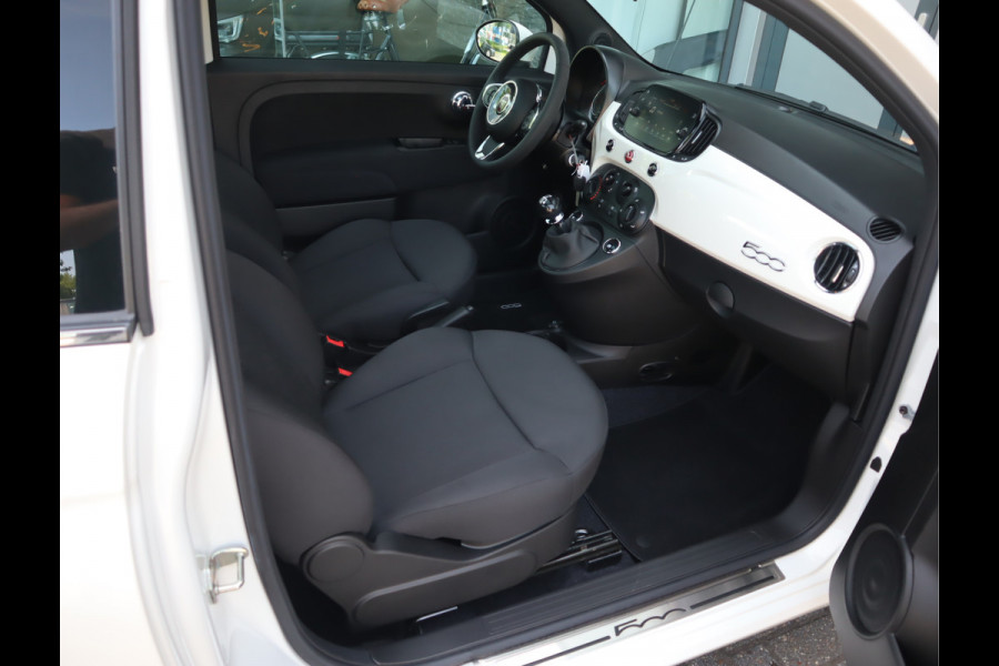 Fiat 500 1.0 Hybrid Dolcevita Finale Navi / Pano / Carplay / Elekramen UNIEKE KILOMETERSTAND