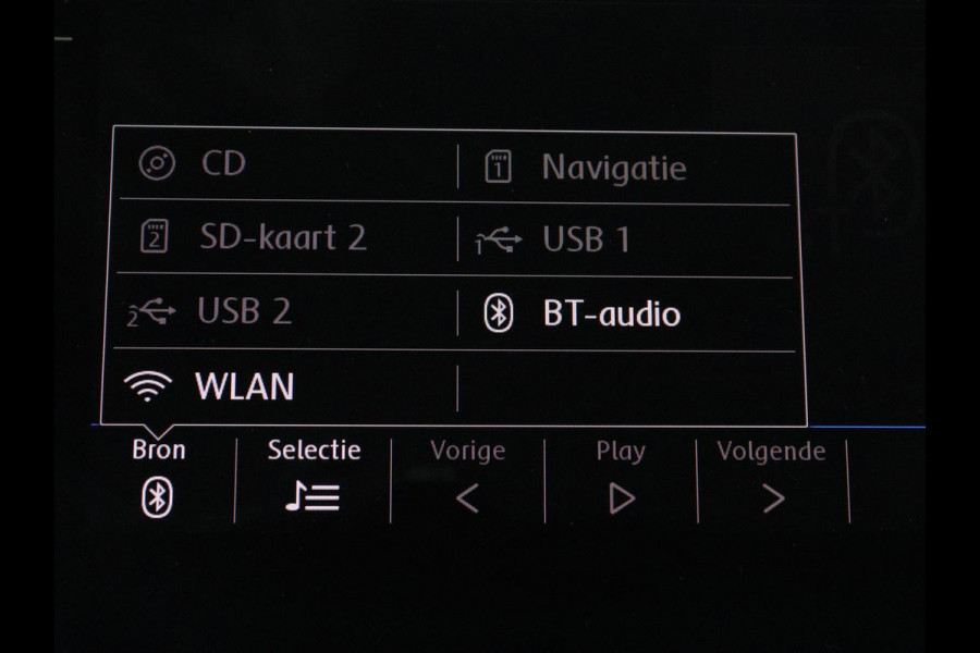 Volkswagen T-Roc 1.5 TSI Style | Trekhaak | Carplay | Adaptive cruise | Navigatie | Climate control | Parkeerhulp | Bluetooth