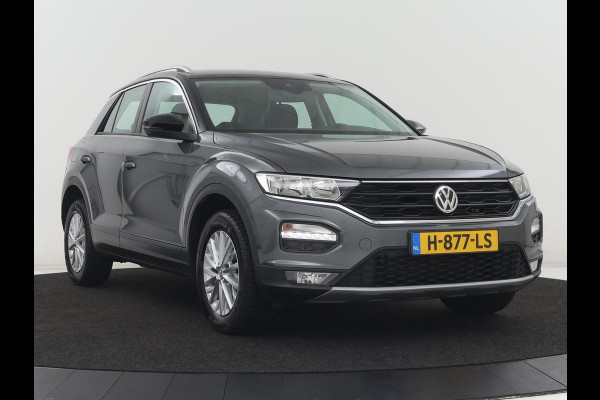 Volkswagen T-Roc 1.5 TSI Style | Trekhaak | Carplay | Adaptive cruise | Navigatie | Climate control | Parkeerhulp | Bluetooth
