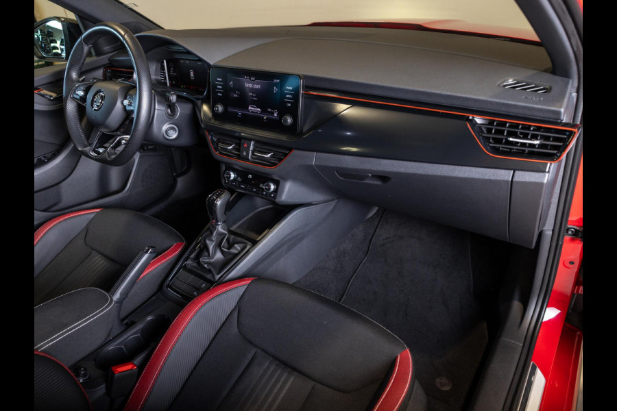 Škoda Kamiq 1.5 TSI ACT Monte Carlo / 150pk / Panorama dak / Achteruitrij camera / Stoel en stuur verwarming /