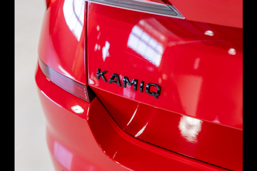 Škoda Kamiq 1.5 TSI ACT Monte Carlo / 150pk / Panorama dak / Achteruitrij camera / Stoel en stuur verwarming /